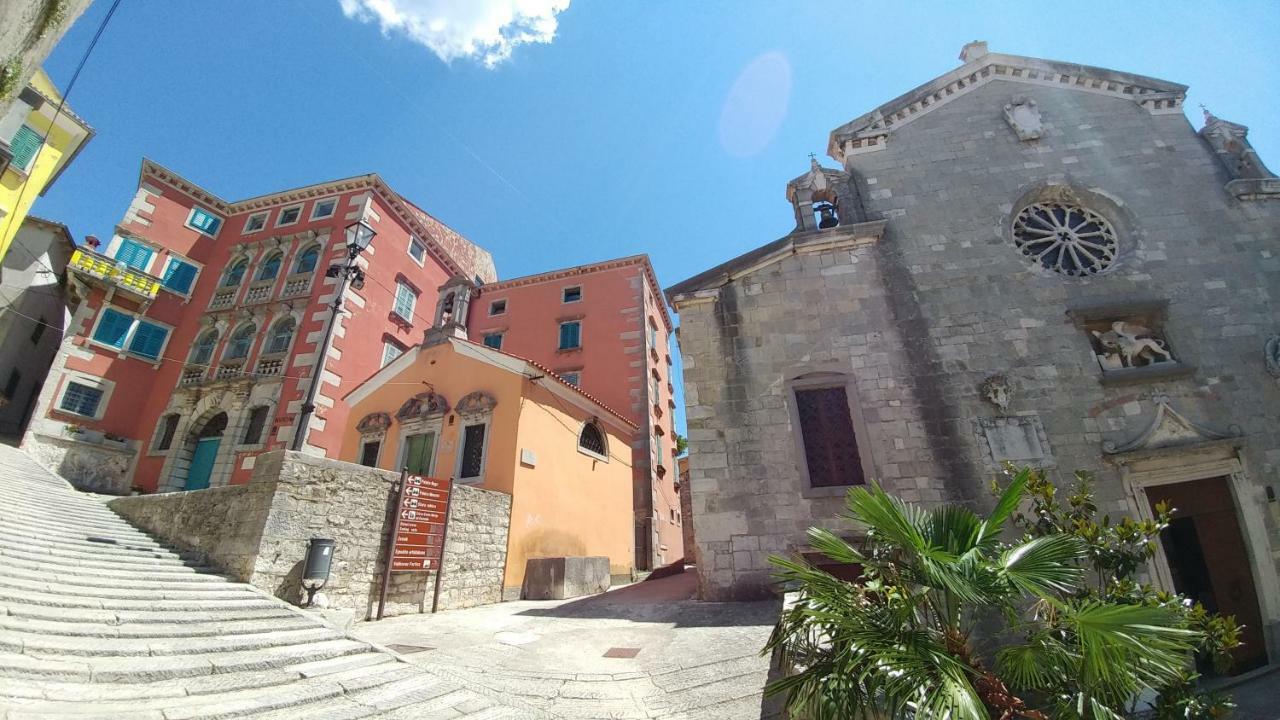Guesthouse Boris Labin  Exterior photo